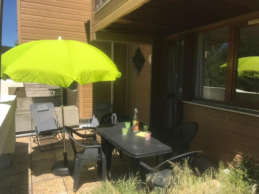 Charmant Studio Cabine 26M² Avec Belle Terrasse Font-Romeu-Odeillo-Via Zewnętrze zdjęcie